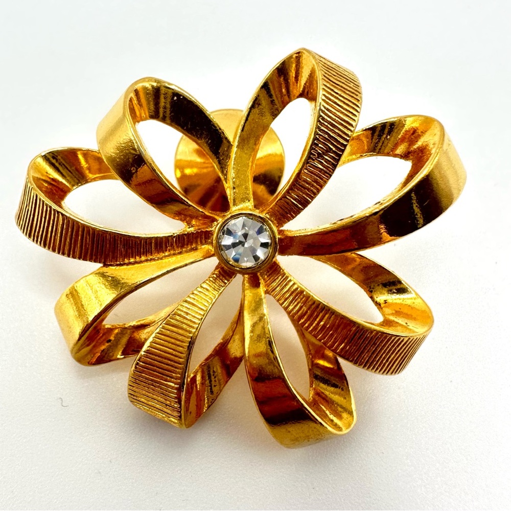 Gold Tone and Clear Rhinestone Ribbon Bow Design Brooch Pin